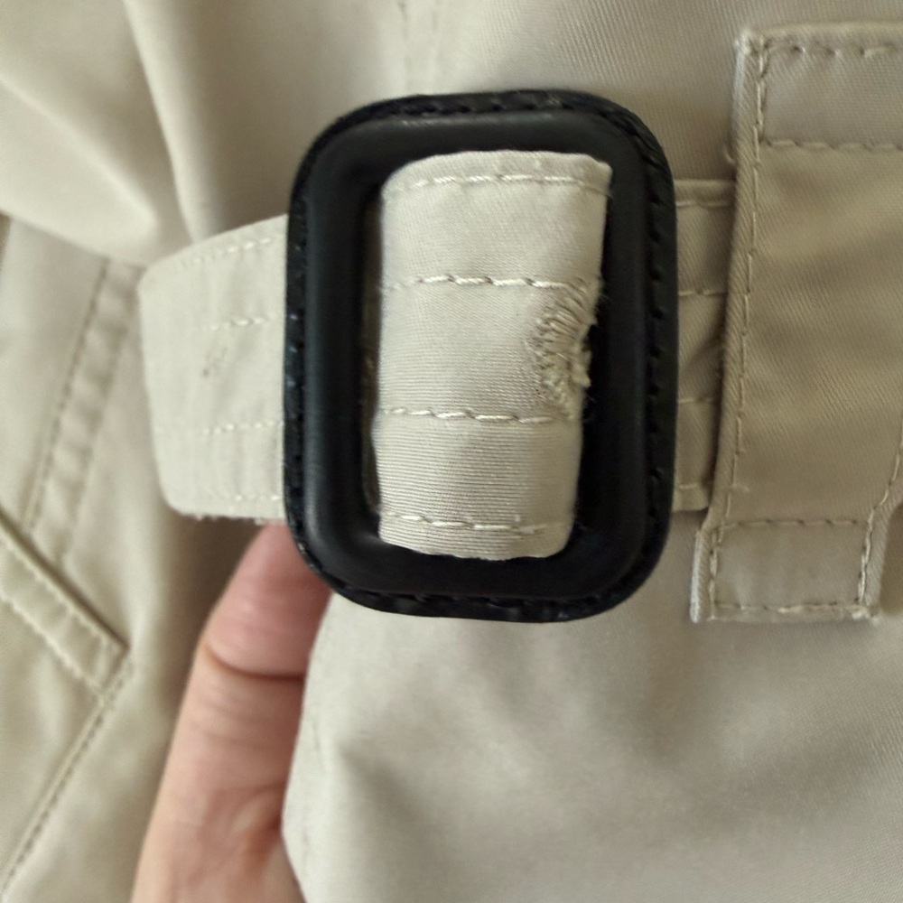 Burberry Women's Beige Double-Breasted Trench Coat US14 - Picture 6 of 11